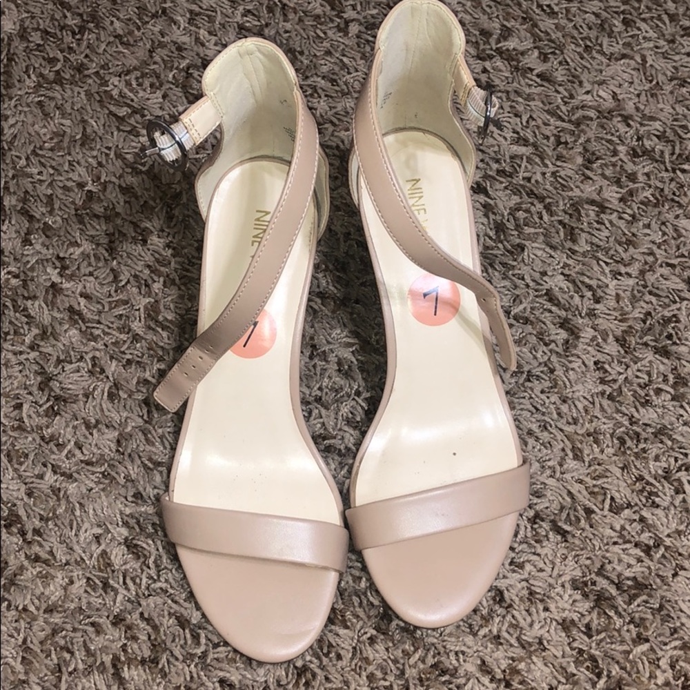 Nine West heels- Nude